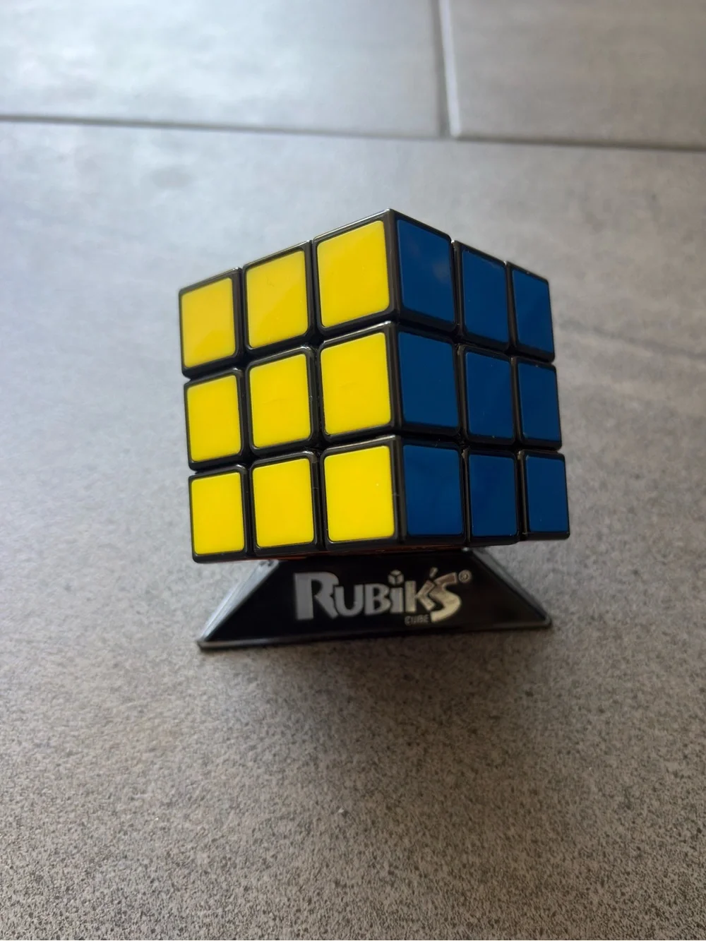 Rubik's Cube 3x3 Yellow Blue Puzzle Toy With Display Stand Classic Brain Game
